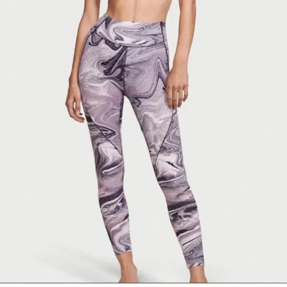 Victoria’s Secret High Rise Pocket Leggings Onyx Marble 7/8 Length NWOT - Picture 2 of 9